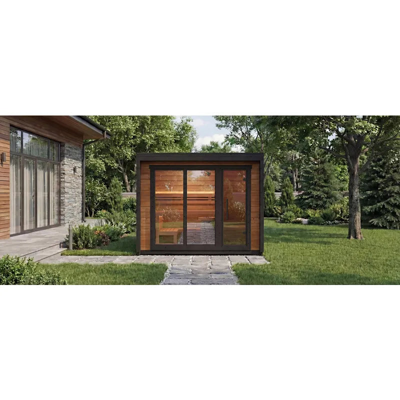 Leil Patio M – Gartensauna 5 Personen 7,9 m² von Leil Saunas mit Holzfassade und großen Glastüren im modernen Garten