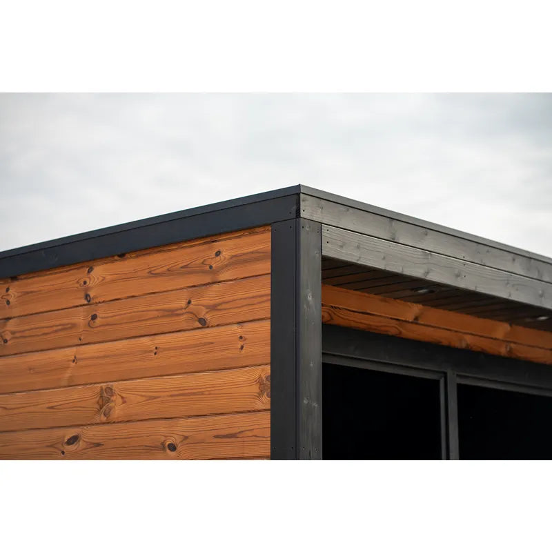 Leil Patio M Gartensauna 5 Personen mit Holzverkleidung, schwarzem Dach und offener Tür