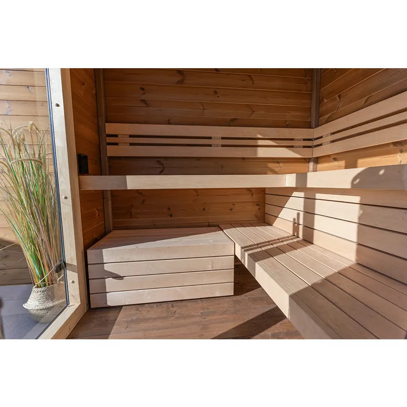 Leil Patio S Gartensauna 4 Personen Innenraum mit Holzbänken und großem Fenster