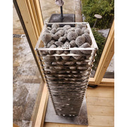 Leil Patio S Gartensauna 4 Personen mit Saunaofen und Saunasteinen, Holzrahmen neben Terrassendeck