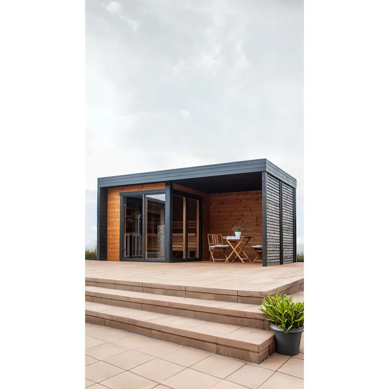 Leil Patio S Plus Gartensauna mit Überdachung von Leil Saunas auf Terrasse mit Holzverkleidung und modernem Dachrahmen