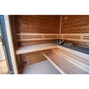 Leil Patio S Plus Gartensauna Innenraum mit Holzbänken und Saunazubehör