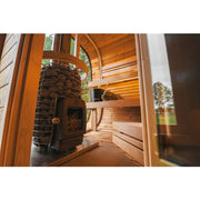 Leil® Round Cube Double Gartensauna mit Holzofen und Holzbänken im Innenraum