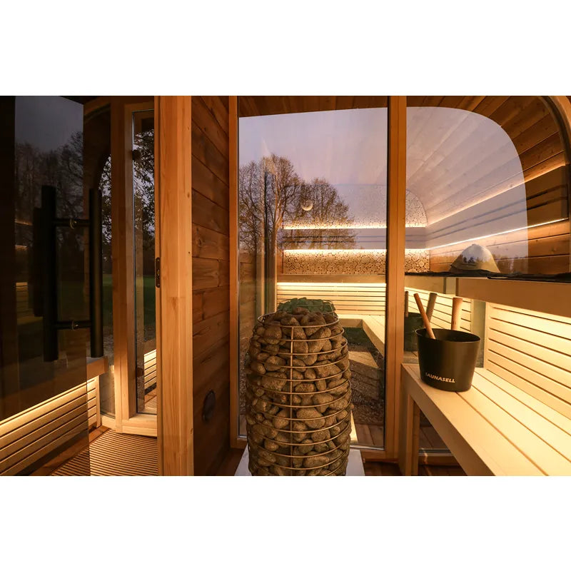 Leil® Round Cube Double Premium Gartensauna 2 Räume Innenraum mit Holzbänken, Ofen und großem Fenster zum Garten