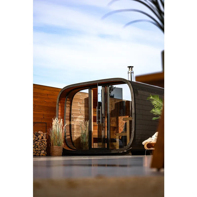 Leil Round Cube Single – Premium Gartensauna 1 Raum mit rundem Design und großen Glasfenstern im Garten