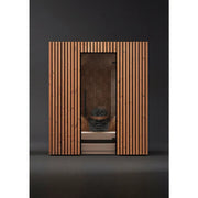 Leil® Saunas Como 4-180 Innensauna für 4 Personen mit vertikalem Holzdesign, offener Tür und Saunaofen