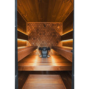 Leil® Viva 180 Gartensauna Innenraum mit Holzbänken, Saunaofen und Hexagon-Wandverkleidung