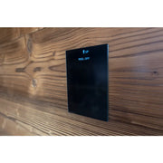 Nordik Wellness Signature L Premium-Gartensauna Bedienfeld mit blauer Aufschrift UP und PEEL OFF
