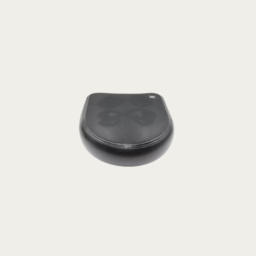 Novitek Sitzkissen in Schwarz mit ergonomischer Wölbung und Saugnäpfen für Whirlpools, frontal fotografiert auf hellem Hintergrund