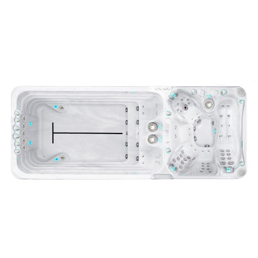 Passion Spas Dynamic Swim Spa Draufsicht, integrierter Schwimmbereich mit Trainingsmarkierungen