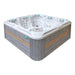 Passion Spas Devotion Outdoor Whirlpool mit grauer Holzoptik und moderner Formensprache