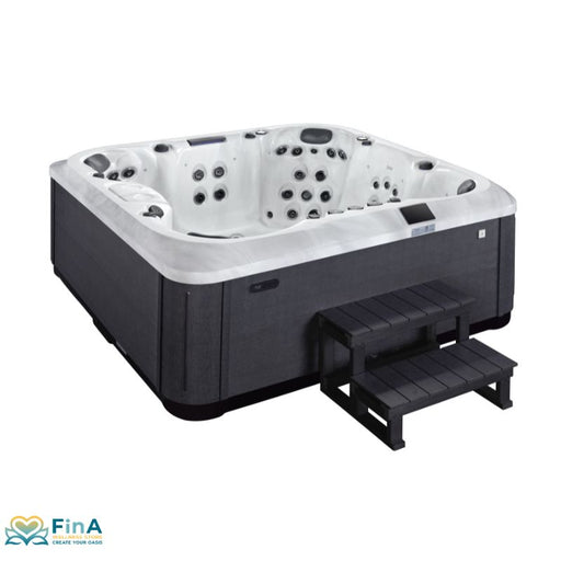 Platinum Spas Palermo Whirlpool mit weißem Interieur, schwarzem Panelrahmen und integrierter Treppe für bis zu 6 Personen.