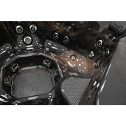 Platinum Spas Seville Whirlpool – detaillierte Innenaufnahme mit mehreren Massagedüsen, strukturiertem Boden und ergonomischer Sitzgestaltung