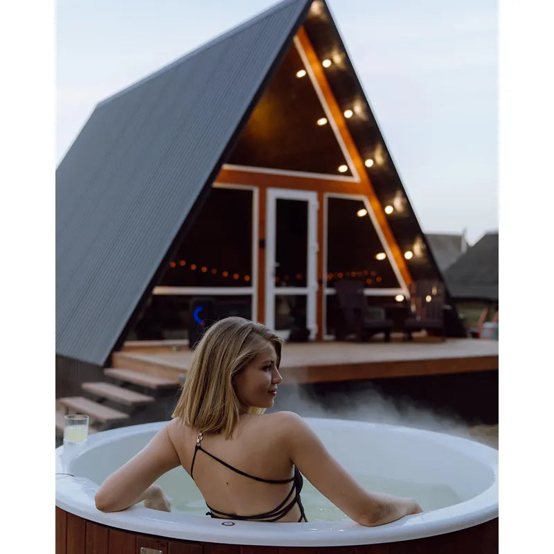Polar Spa Elite 180 Outdoor Badefass mit integriertem Holzofen für 2-4 Personen