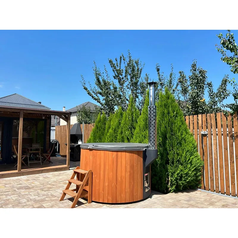 Polar Spa Elite 180 Outdoor Badefass mit integriertem Holzofen für 2-4 Personen
