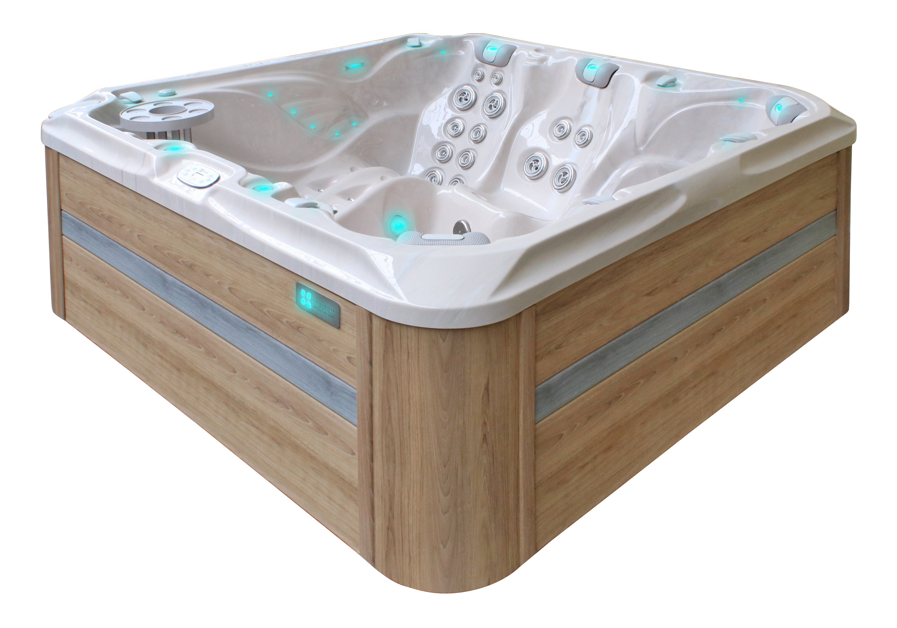 Polar Spas Admire Whirlpool mit naturfarbener Holzverkleidung und ergonomischer Sitzanordnung