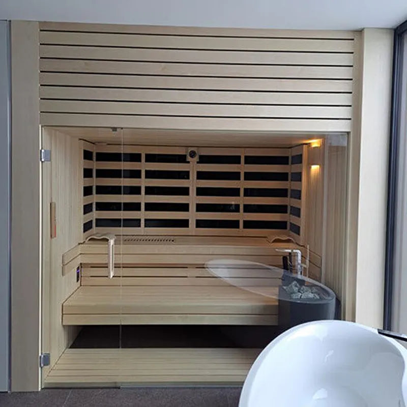 Savne Štrus Air Classic Innensauna - Klassisches Design mit Espenholz in modernem Badezimmer mit Holzbänken