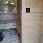 Savne Štrus Air Premium Innensauna - Modernes Design 15×120mm mit Glastür und Holzausstattung im modernen Innenraum