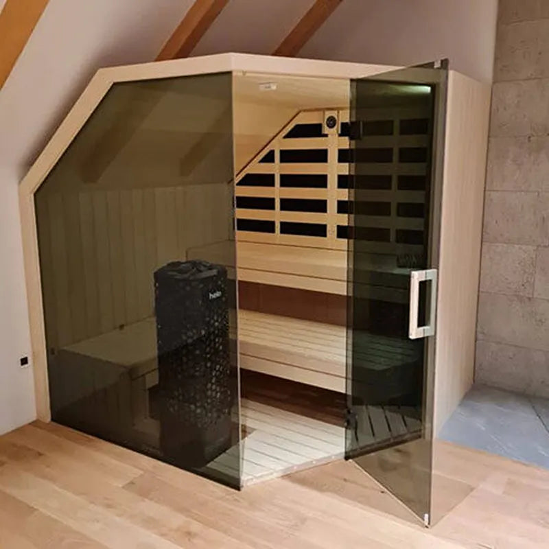 Savne Štrus Air Premium Innensauna - Modernes Design 15×120mm mit Holzverkleidung, schwarze Glastüren, Infrarot-Flächenstrahler und Holzbänke in Wohnraum