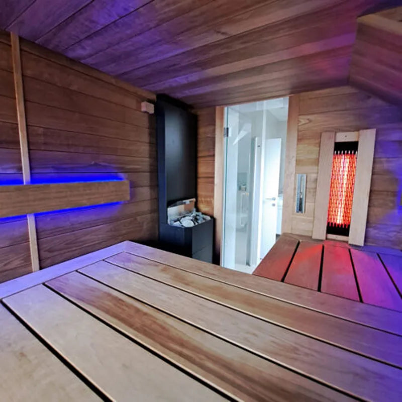 Savne Štrus Air Termo Premium Innensauna mit wärmbehandeltem Holz, modernes Saunainneres mit LED-Beleuchtung und Holzbänken