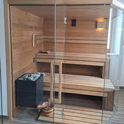 Savne Štrus Air Termo Premium Innensauna mit wärmbehandeltem Holz, Glastür, Holzbänken und schwarzem Ofen
