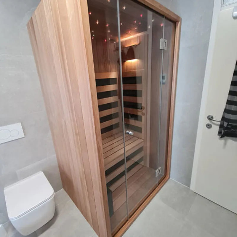 Savne Štrus Air Termo Premium Innensauna - Wärmbehandeltes Holz mit Glastür und Holzbänken im Badezimmer