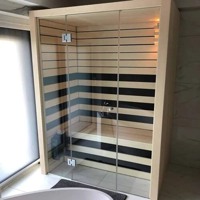 Savne Štrus Pure Innensauna - Minimalistisches Design 21×90mm mit Glastüren und horizontalen Holzlamellen im modernen Badezimmer