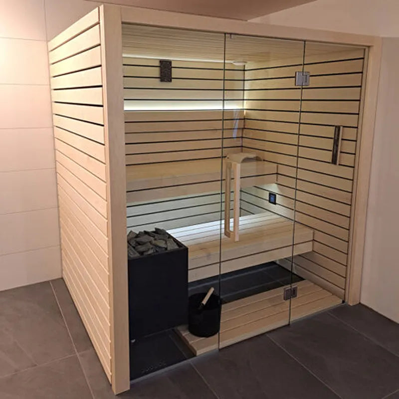 Savne Štrus Pure Innensauna - Minimalistisches Design 21×90mm mit Glastür und Holzbänken im Badezimmer