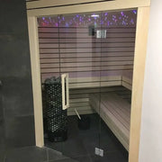 Savne Štrus Pure Innensauna - Minimalistisches Design 21×90mm mit Glastür, Holzbänken und LED-Beleuchtung im Innenraum