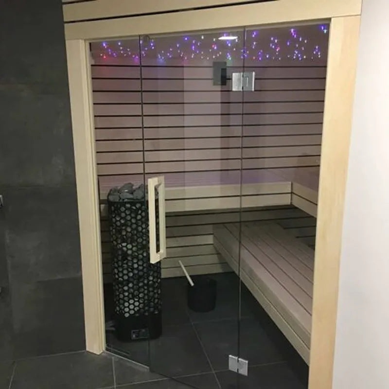 Savne Štrus Pure Innensauna - Minimalistisches Design 21×90mm mit Glastür, Holzbänken und LED-Beleuchtung im Innenraum