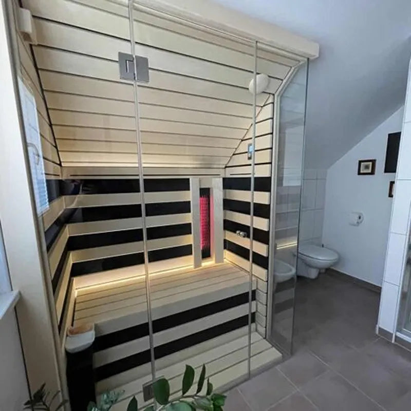 Savne Štrus Pure Innensauna - Minimalistisches Design 21×90mm mit Glastüren, Holzbänken und LED-Beleuchtung im Badezimmer