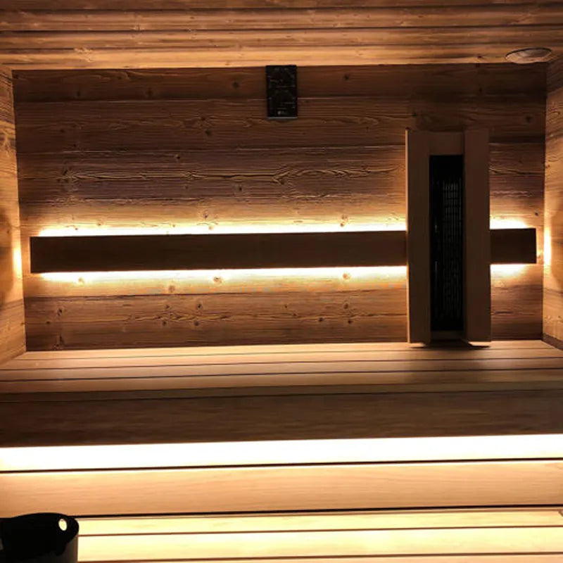 Savne Štrus Tyrol Innensauna - Alpenländisches Design mit LED-Beleuchtung und Holzbänken