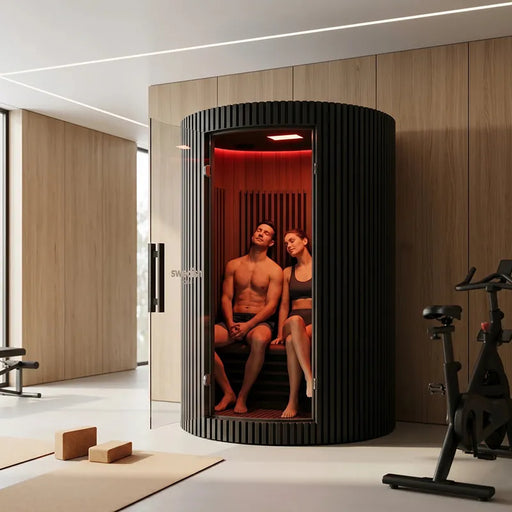 Swedish Cold Sanctuary Duo Infrarot-Innensauna 2 Personen mit zwei Personen im modernen Fitnessraum
