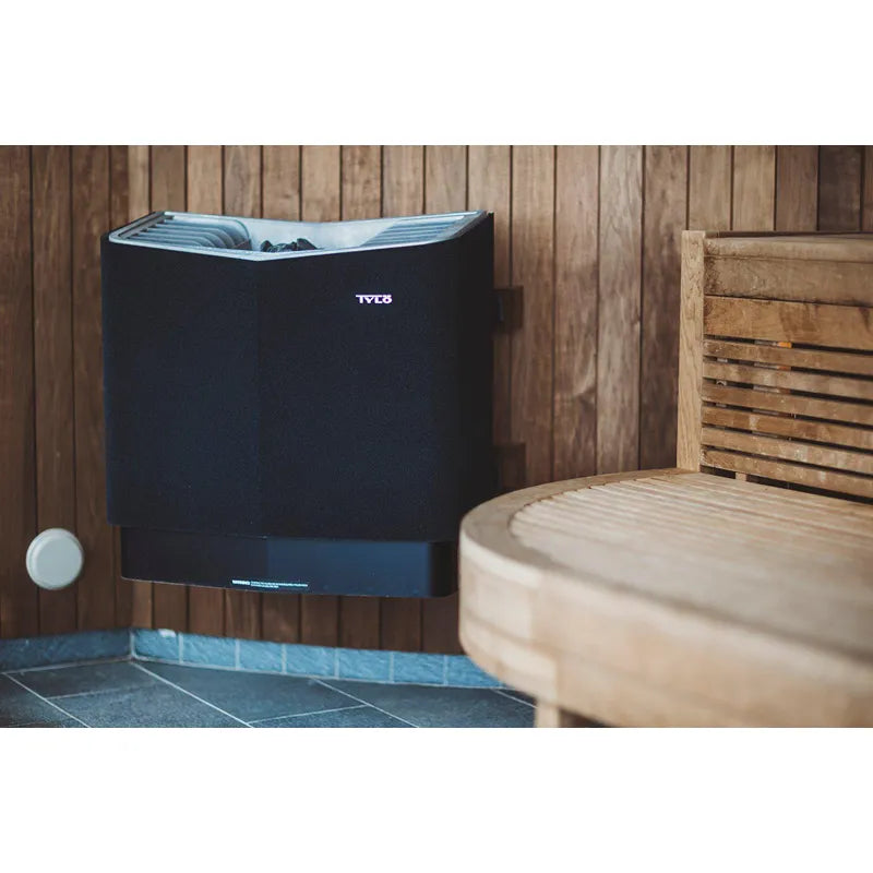 Tylö Sense Commercial Saunaofen 10–20 kW Gewerbeofen mit schwarzer Verkleidung in moderner Saunaanlage