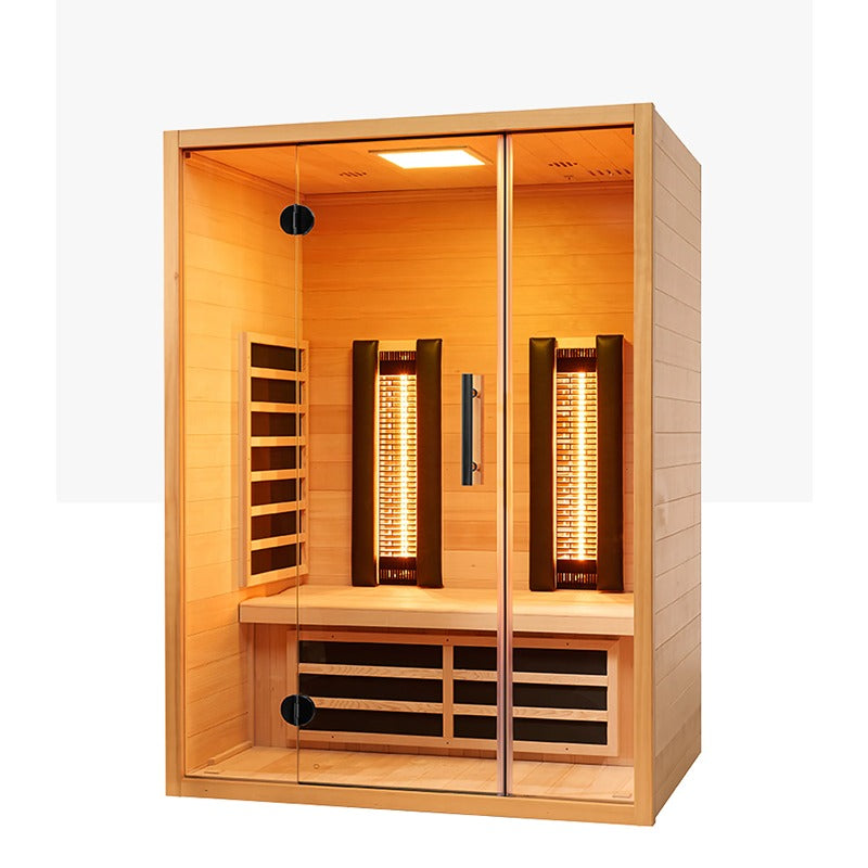Frontansicht der VITALhome Moonlight 140 Infrarotkabine aus kanadischer Hemlock mit Glastür, LED-Deckenlicht und ergonomischer Sitzbank