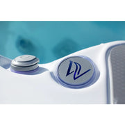 Wellis Elbrus Life Whirlpool Bedienelemente mit Logo und Steuerknöpfen