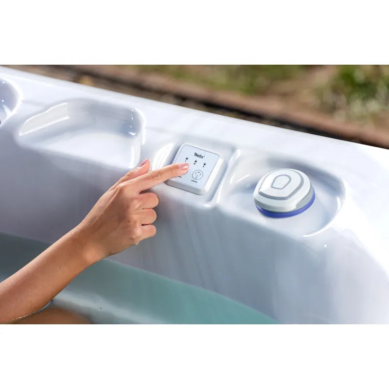 Wellis Everest Life Premium Whirlpool mit Steuerungspanel und Düsen, Hand bedient das Kontrollgerät