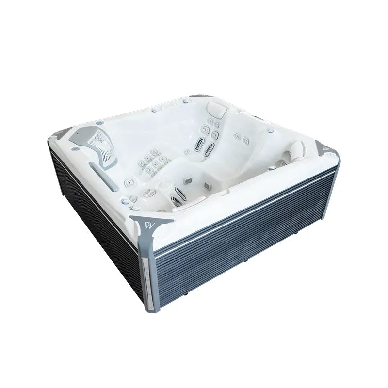 Wellis Everest Life Premium Whirlpool mit 5 Sitzen und 68 Jets, Draufsicht auf das weiße Innenbecken mit Kontrollelementen