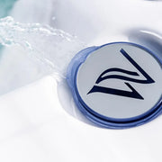 Wellis Everest Life Premium Whirlpool mit sprudelndem Wasser und Herstellerlogo, 5-Sitzer Whirlpool mit 68 Jets