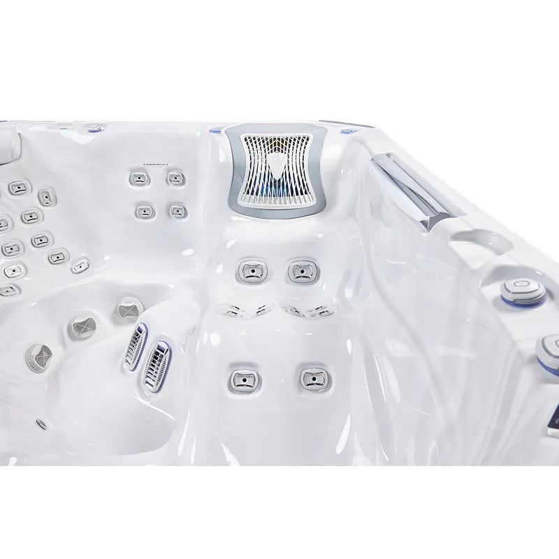 Wellis Kilimanjaro Life Premium Whirlpool von oben mit 6 Sitzplätzen, 59 Jets und Massagedüsen