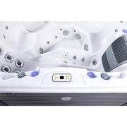 Wellis Lugano Life Whirlpool Innenraum mit Düsen, Steuerpanel und Massagedüsen Draufsicht