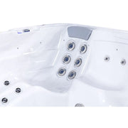 Wellis Lugano Life Premium-Whirlpool mit Massagedüsen und Kopfstütze von oben