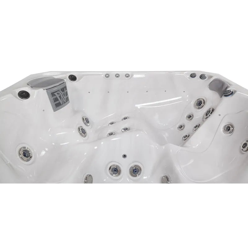 Wellis Malaga Life Premium-Whirlpool Innenansicht von oben mit Massagedüsen und Sitzbereichen