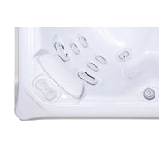 Wellis Mandala Life Premium Whirlpool Innenraum mit 46 Jets und Sitzmulden von oben