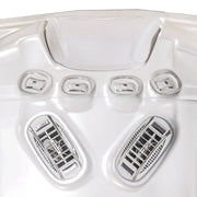 Wellis Mandala Life Whirlpool Innenansicht mit 46 Jets und ergonomischen Sitzbereichen von oben