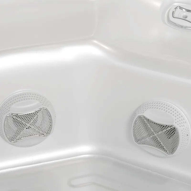 Wellis Mandala Life Whirlpool Massagedüsen und Jet-System Nahaufnahme