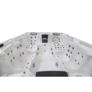 Wellis Olympus Life Premium Whirlpool Innenraum mit 88 Jets, 9 Sitzbereiche und Kontrollpanel