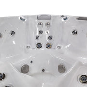 Wellis Palermo Life Premium-Whirlpool von oben mit Düsensystem, Kopfstütze und Massagedüsen