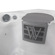 Wellis Palermo Life Whirlpool Randdetail mit Düsen und Kopfstütze