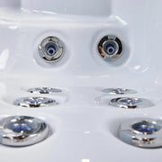 Wellis Prague Life Whirlpool Düsen und Steuerungsventile Nahaufnahme